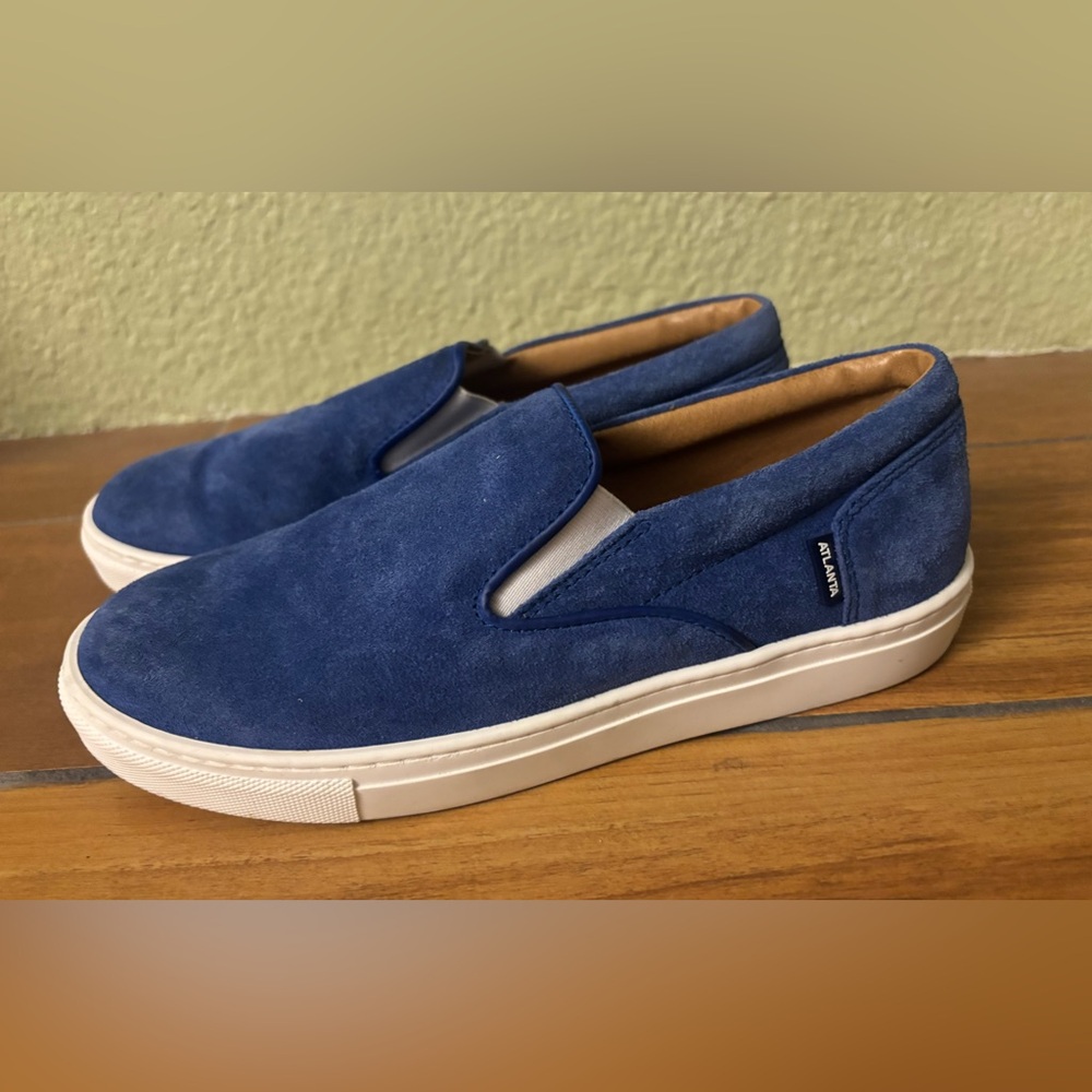 Atlanta Moccasin Women’s SLIP ON SNEAKERS TENNIS SHOE BLUE Suede DENIM Size: 6.5